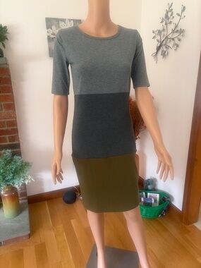 LuLaRoe Colorblock Midi Dress in Gray and Olive